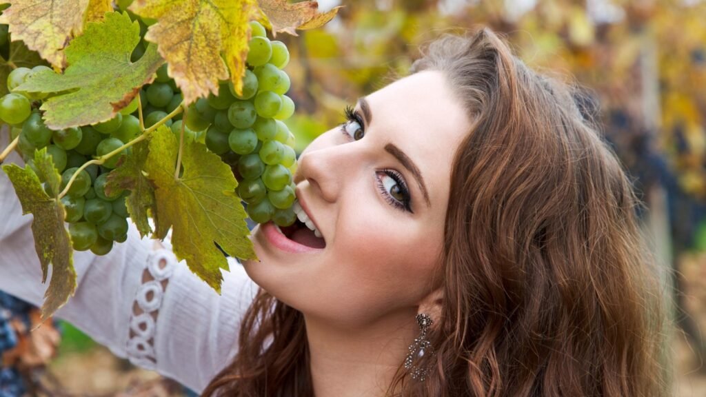 Benefits Of Eating Green Grapes