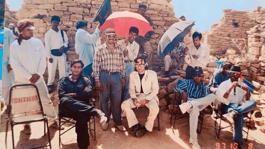 Ajay Devgn Shares Throwback Photo From 'Kachche Dhaage' Set