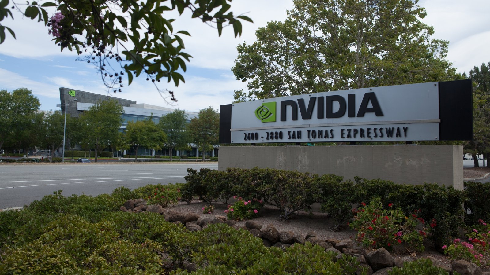 Nvidia dominates the high-end AI market, potentially worth $600 BN