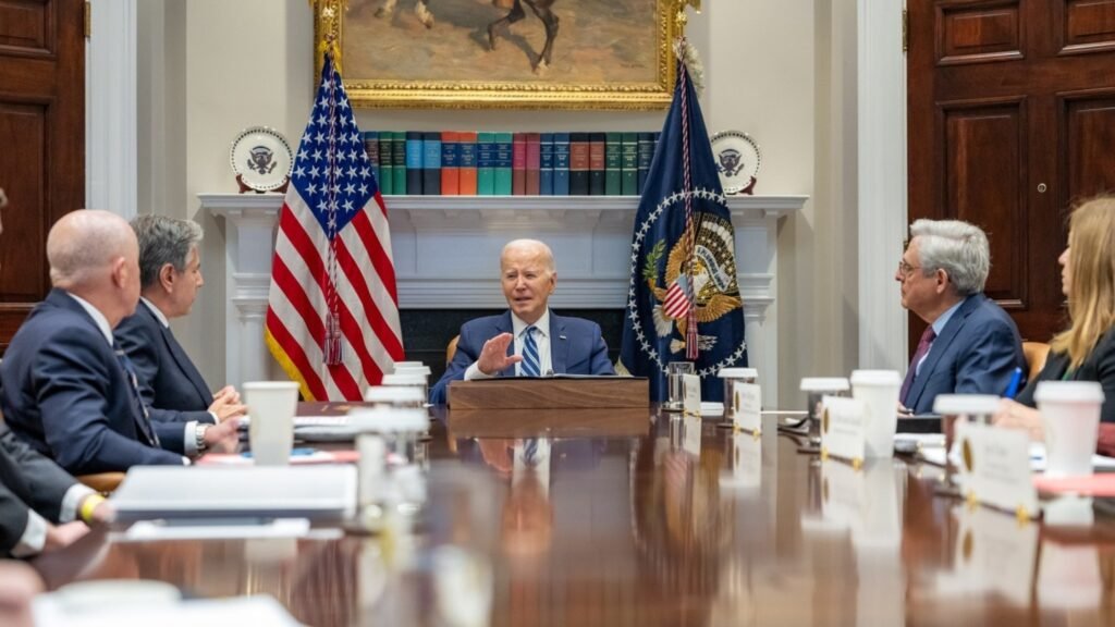 Biden's 2024 Campaign Strategy Aiming to Reconnect with Voters