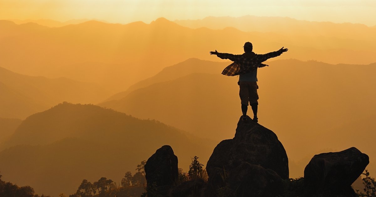 10 Airport Baggage Tips by THOUSIF ZIYA, founder of TRAVEL WITH THOUSIF blog