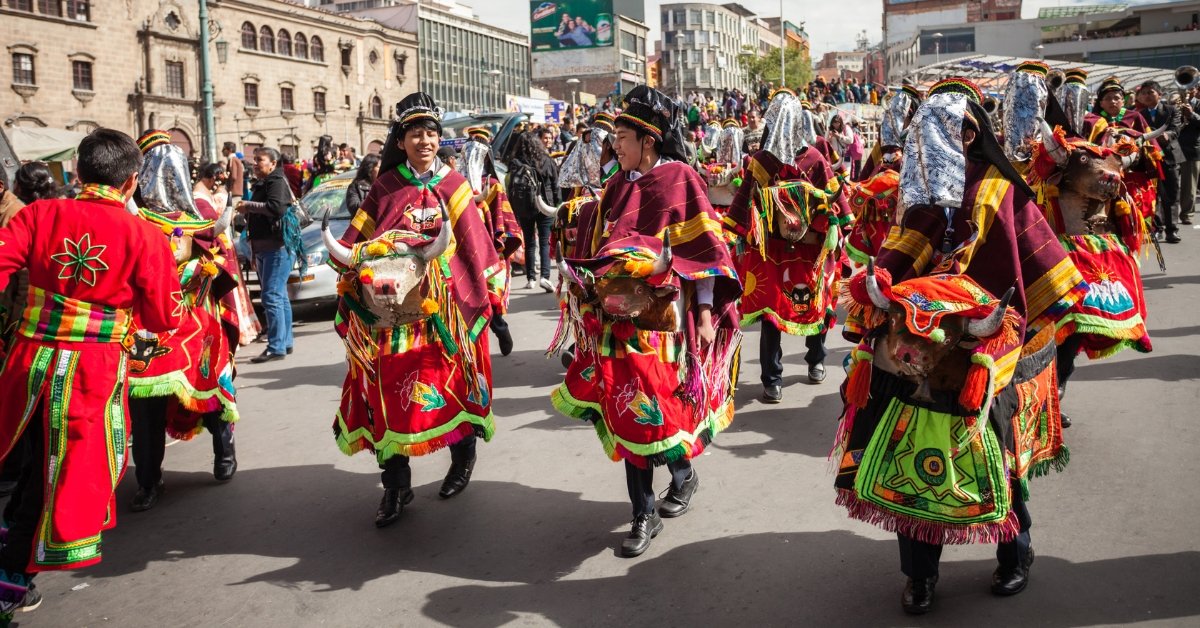 Organize a Parade